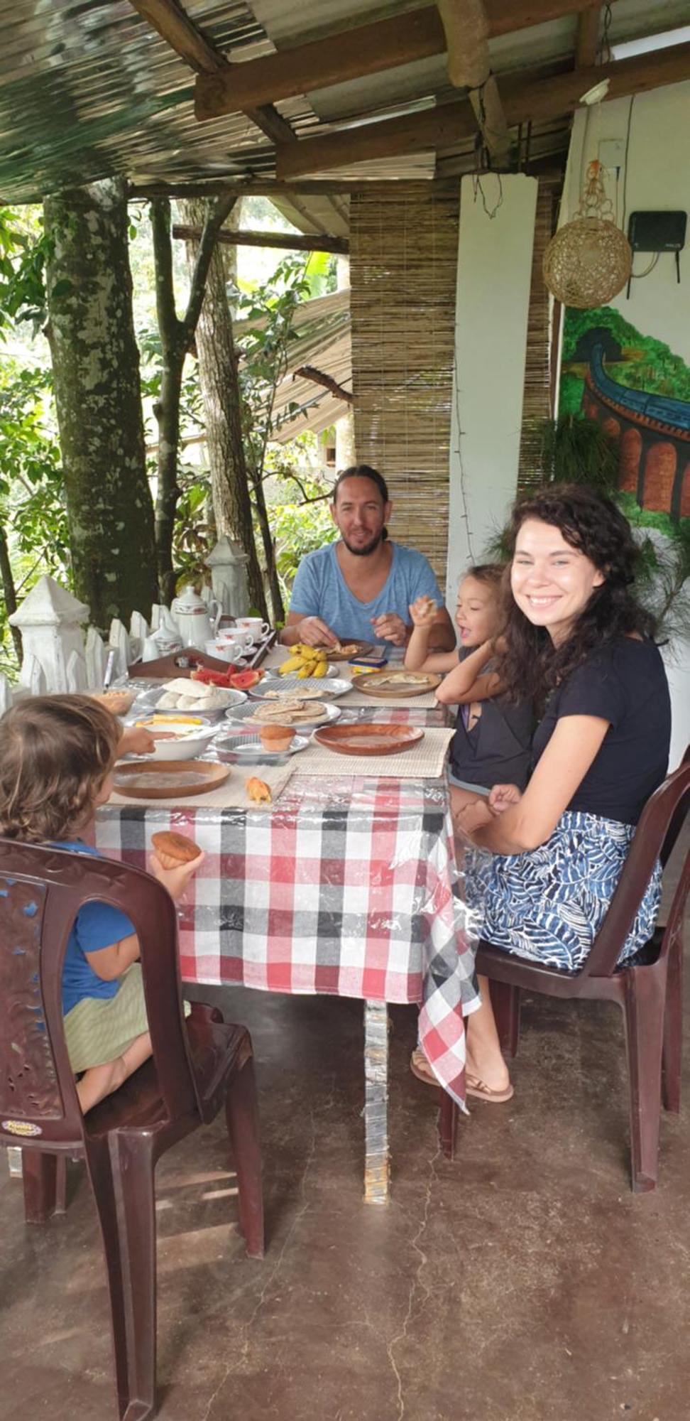 Himansa Homestay เอลลา ภายนอก รูปภาพ